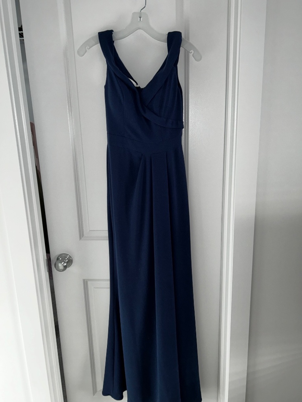 Dress - Picture 4 of 5